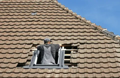 Pose de velux - Valeille